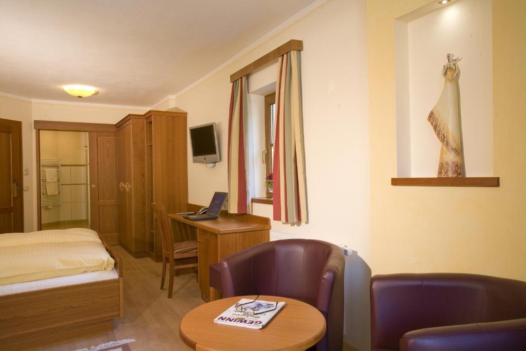 Garten - Hotel Sallerhof Grodig Bilik gambar