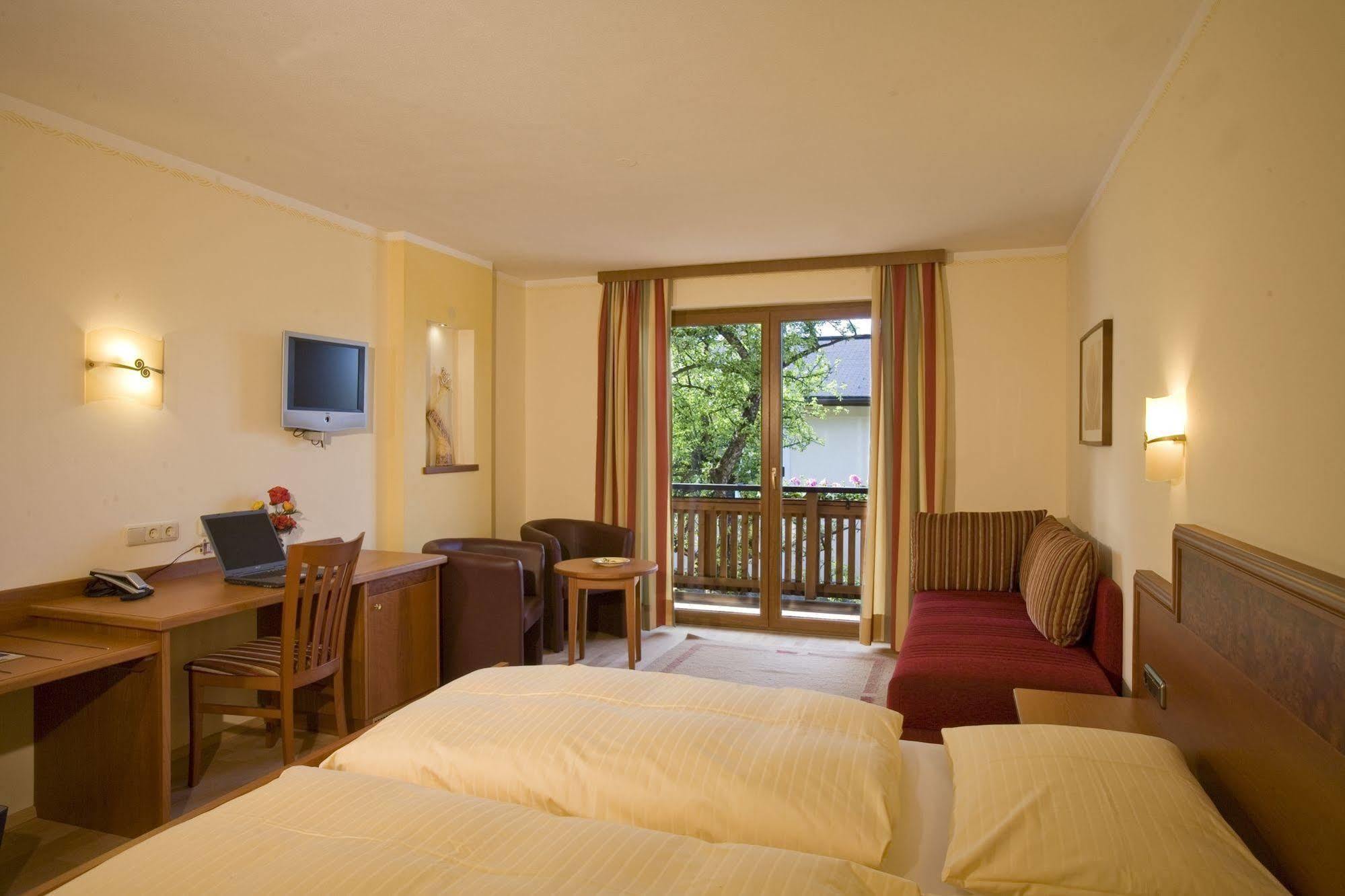 Garten - Hotel Sallerhof Grodig Luaran gambar