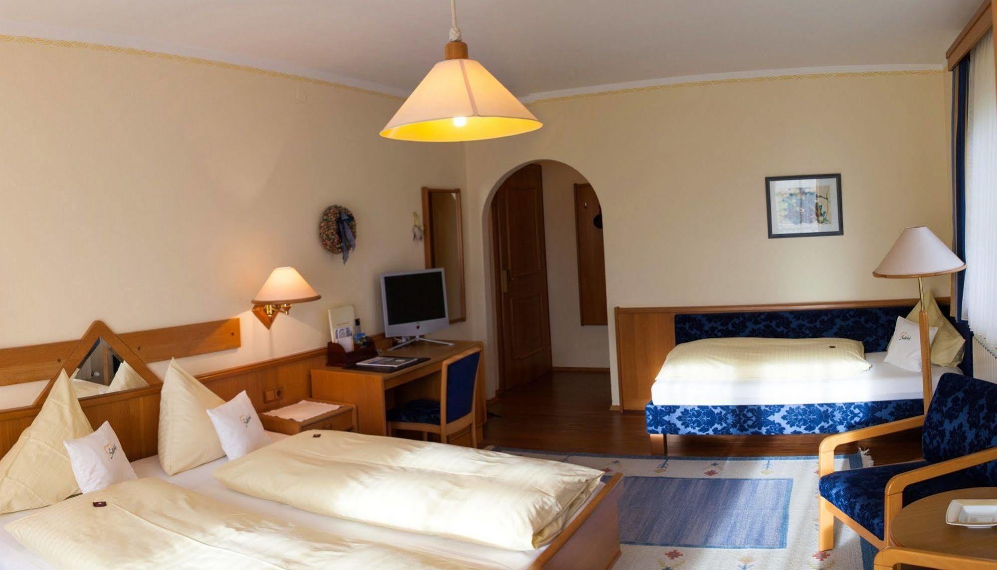 Garten - Hotel Sallerhof Grodig Luaran gambar